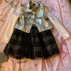 Size 5T Outfit Dollie And me Brand