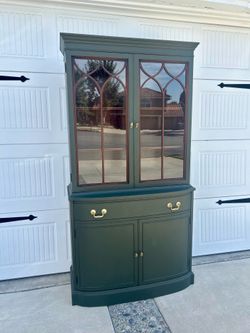 Vintage Olive Green Landstrom Display Cabinet