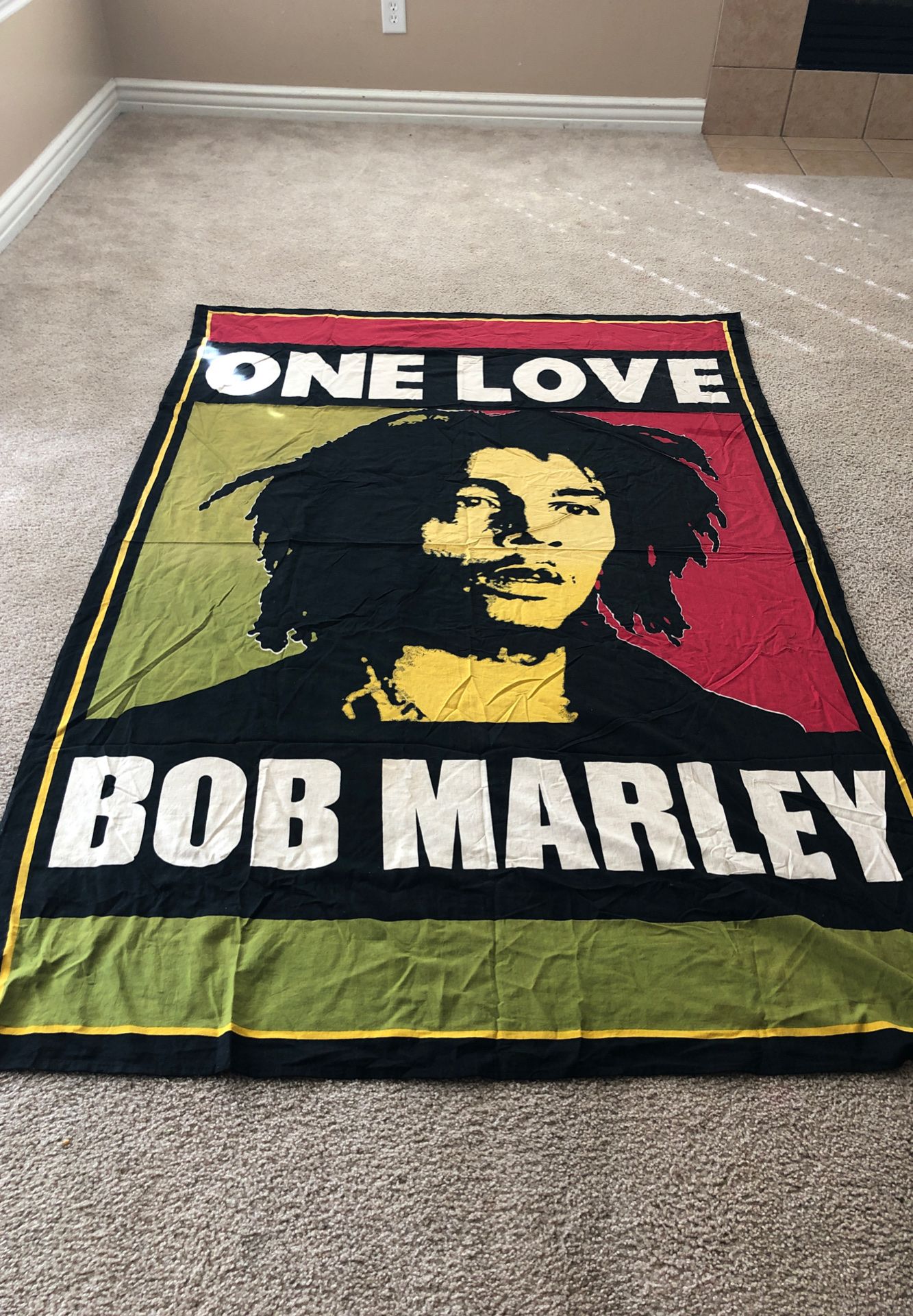 Big Bob Marley tapestry !