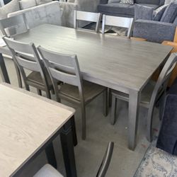 NEW DINNER TABLE WITH 6 CHAIRS THANKSGIVING SALE 