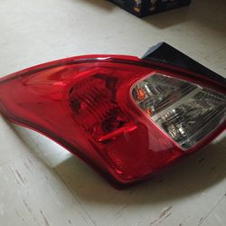 Nissan Versa Driver Side Tail Lamp Light