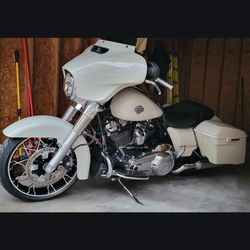 2022 Harley Davidson Streetglide