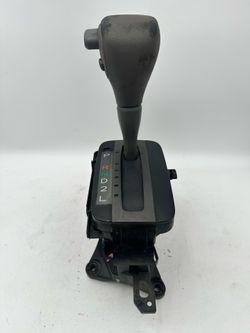 2002-2006 Toyota Camry Automatic Floor Gear Shifter Assembly OEM
