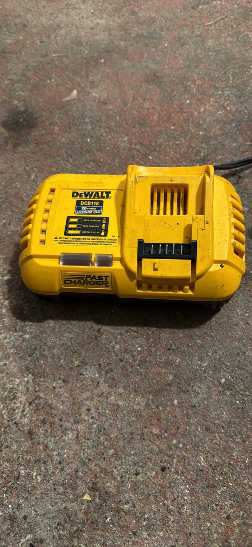 Dewalt Fast Charger
