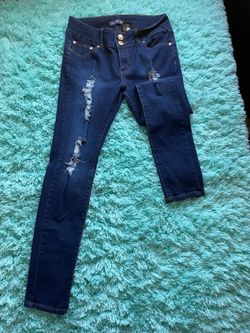 New women’s jeans size 13