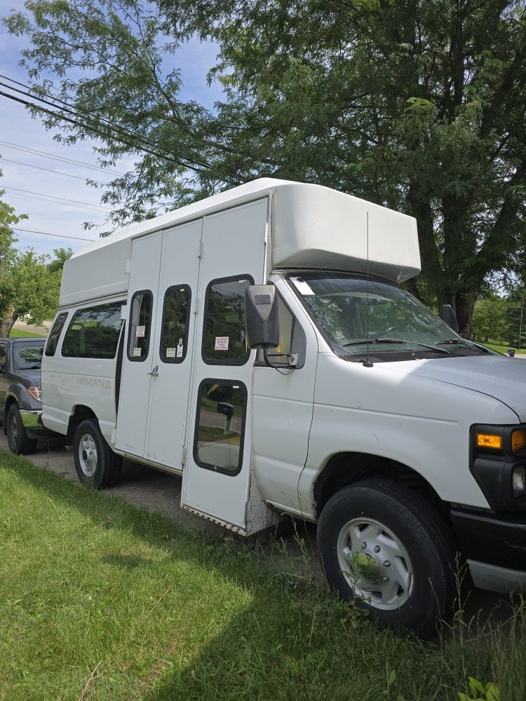 2009 Ford Econoline