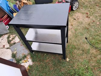 Mobile 3 shelf table with 2 wheels