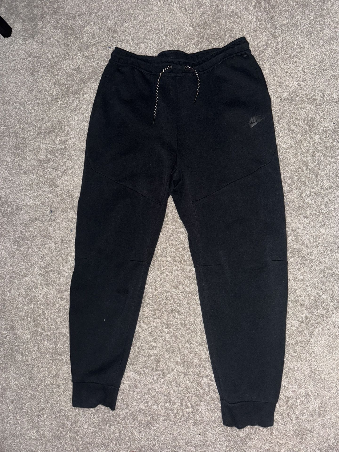 Nike tech fleece pants