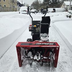 Murray 524 Self-Propelled Snowblower 