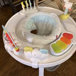 Skip Hop Baby Activity Center (Design: Silver Lining)