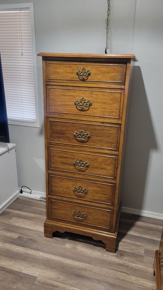 BEAUTIFUL SOLID WOOD LINGERIE TALL DRESSER