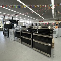 OPEN BOX Electric and Gas Ranges, Wall Ovens Too!