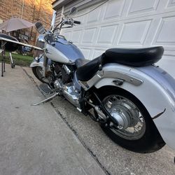 Yamaha V Star 