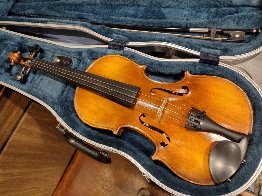 Violin - Amati's Fine Instruments - Full Size 4/4