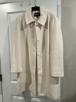 Women’s Coat, cream color 