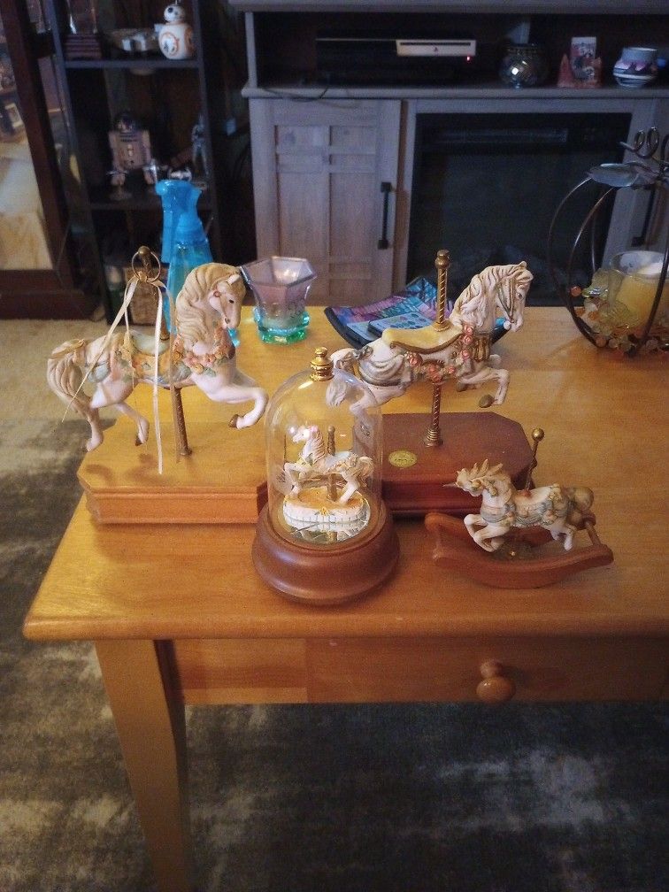 Carousel Horses Collection. Music Box