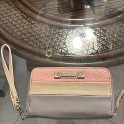 Jessica Simpson strap wallet