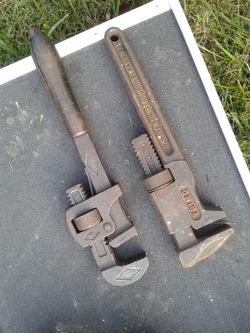 Pipe wrench vantage