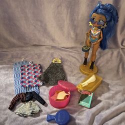 L.O.L. Surprise! O.M.G. Miss Independent Fashion Doll with 20 Surprises,Multicolor