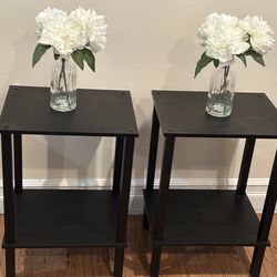 Black side table with metal legs