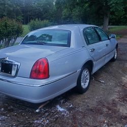 1999 Lincoln Town Car