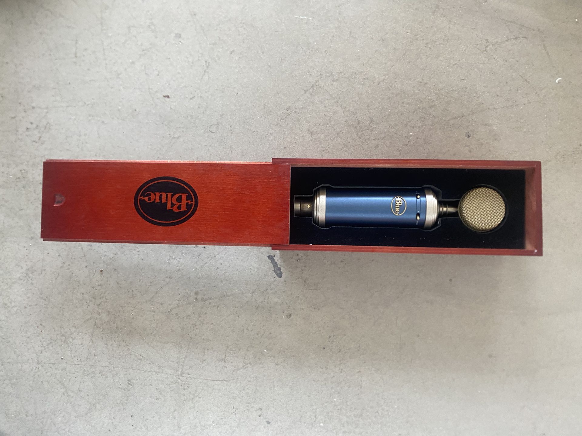 Blue Bird Mic