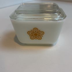 Vintage Gold Pyrex Butterfly Dish With Lid