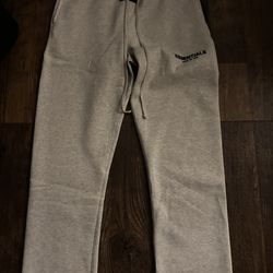 Essentials pants light oat