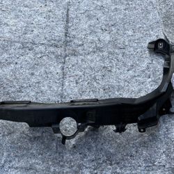 BMW E90 Headlight Bracket Left Driver