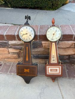 Antiques banjo clock.