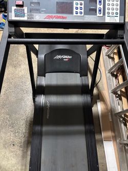 Free Life Fitness treadmill
