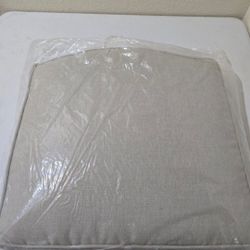 Hampton Bay Patio Cushions Qty 6 $75  For Set