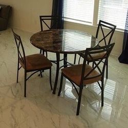Dining Table & Bar Stools