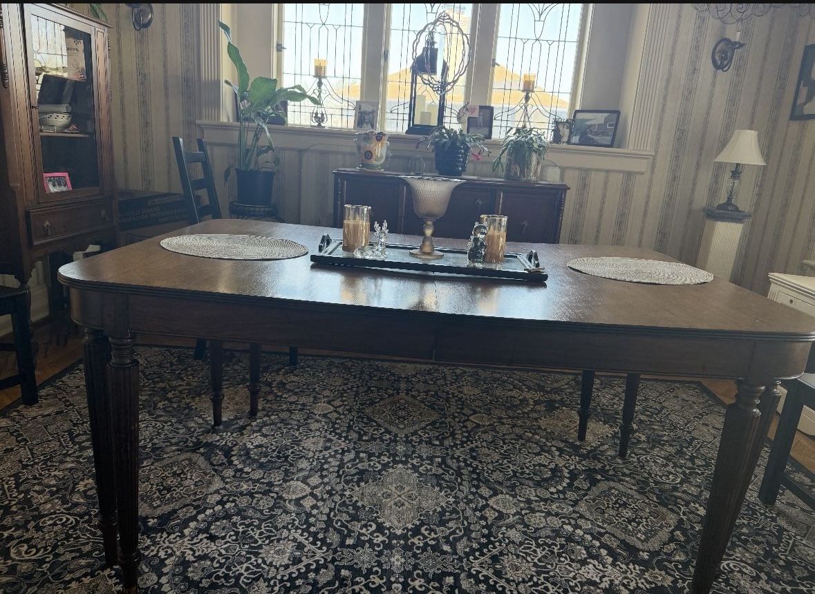 Dining room table