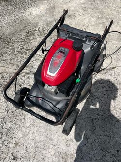 Honda hrn-216 lawn mower
