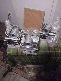 3 100 series bullet security cameras brand new in the box