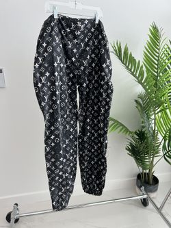 Louis Vuitton Pants