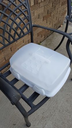 Carry tote for cake or cupcakes