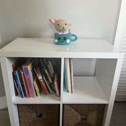 Bookshelf 