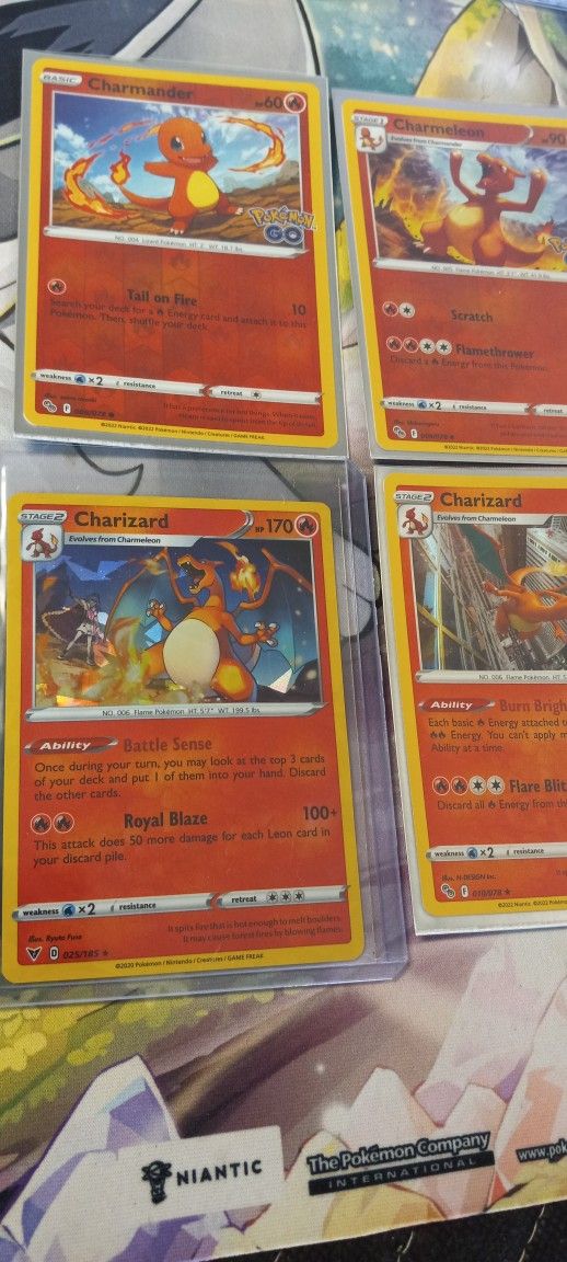 Charizard Holo Bundle Pack