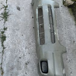 Ford Escape 01-04 front bumper cover without holes for fog lights 