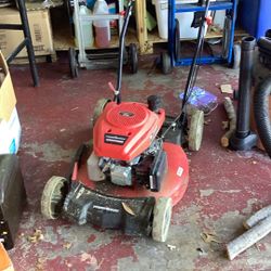 Lawnmower 