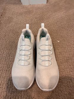 White sketchers sport shoes 6 1/2