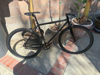 Black Fixed Gear Single Speed Bike