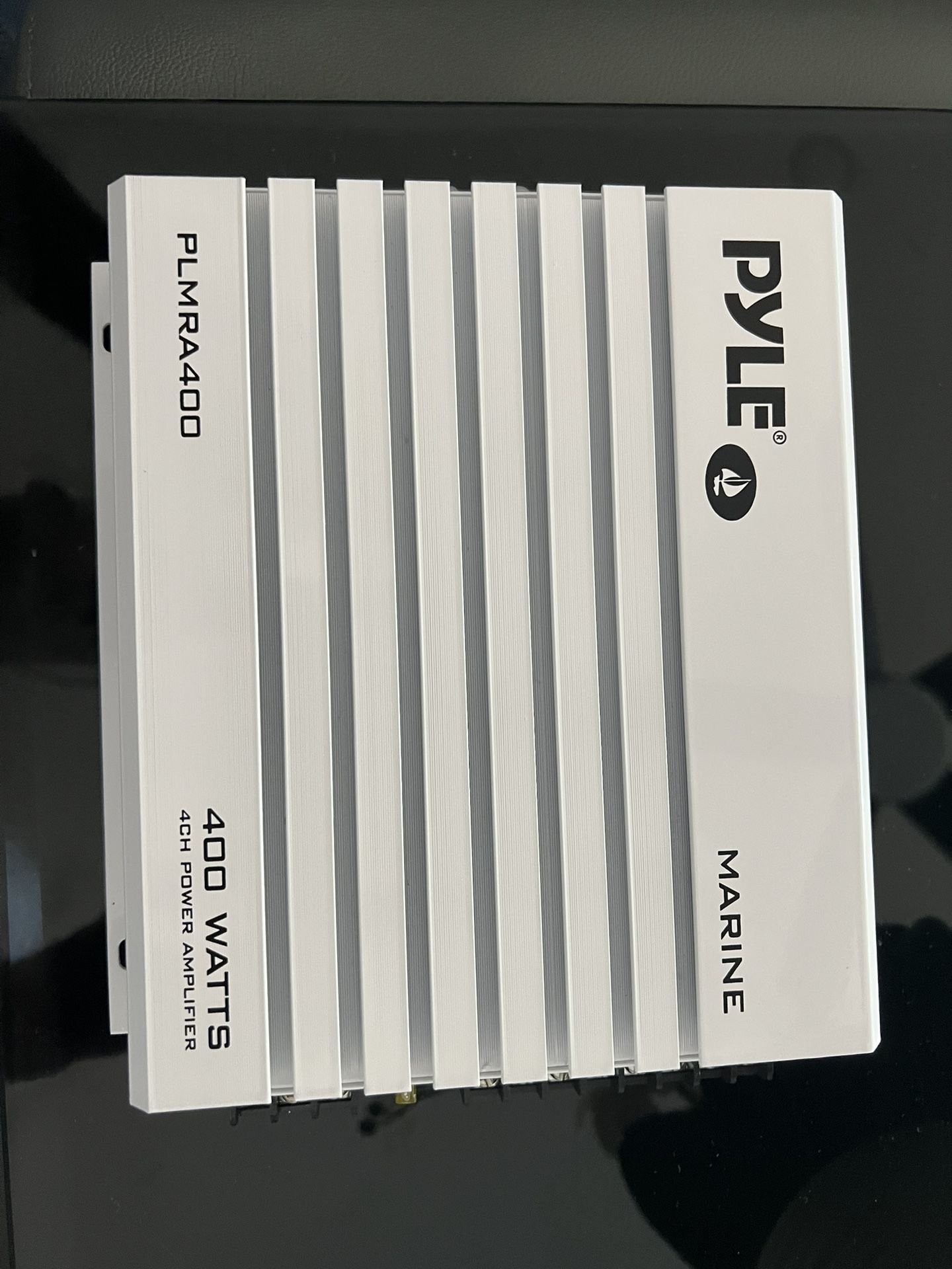 PYLE MARINE 400 WATTS AMPLIFIER