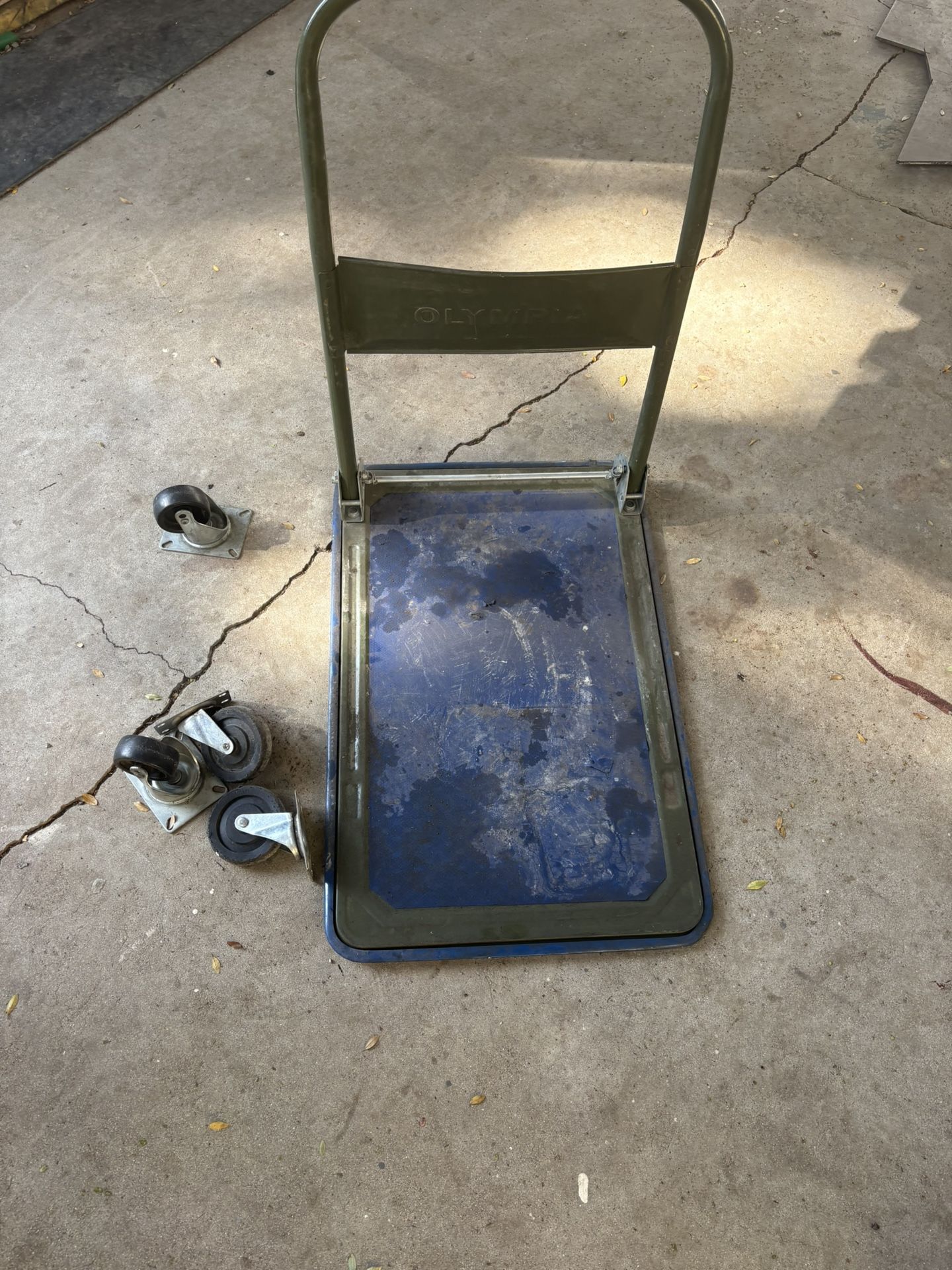 Cart With Wheels (Not Assembled)