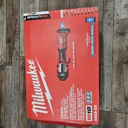 Milwaukee 2922-22 M18 18V FORCE LOGIC Press Tool w/ ONE-KEY w/ 1/2"-2" CTS Jaws