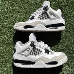 Jordan 4 Military Black 