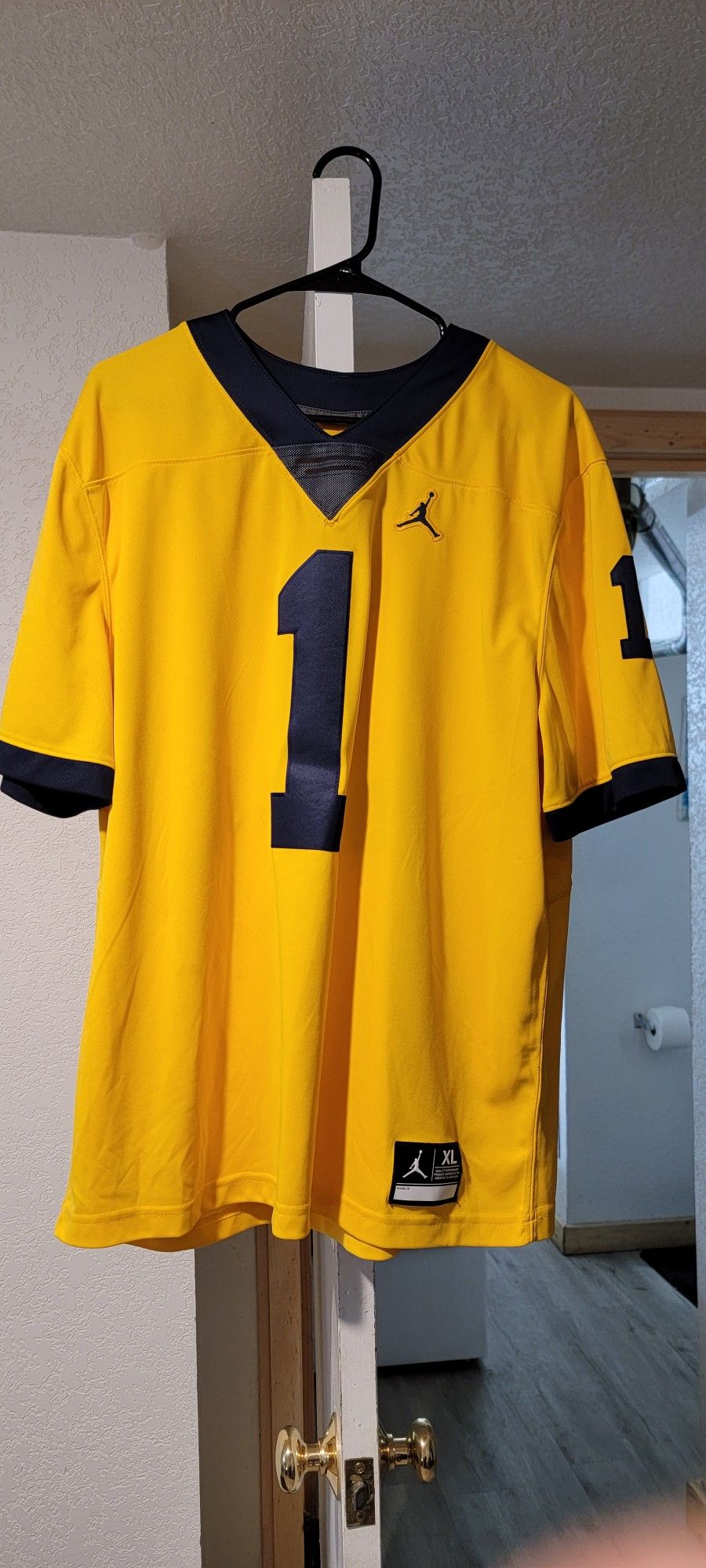 Nike Jordan Michigan XL Football Jersey