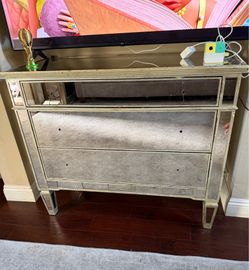 Z Gallerie Chest Dresser Console mirror gold  Read